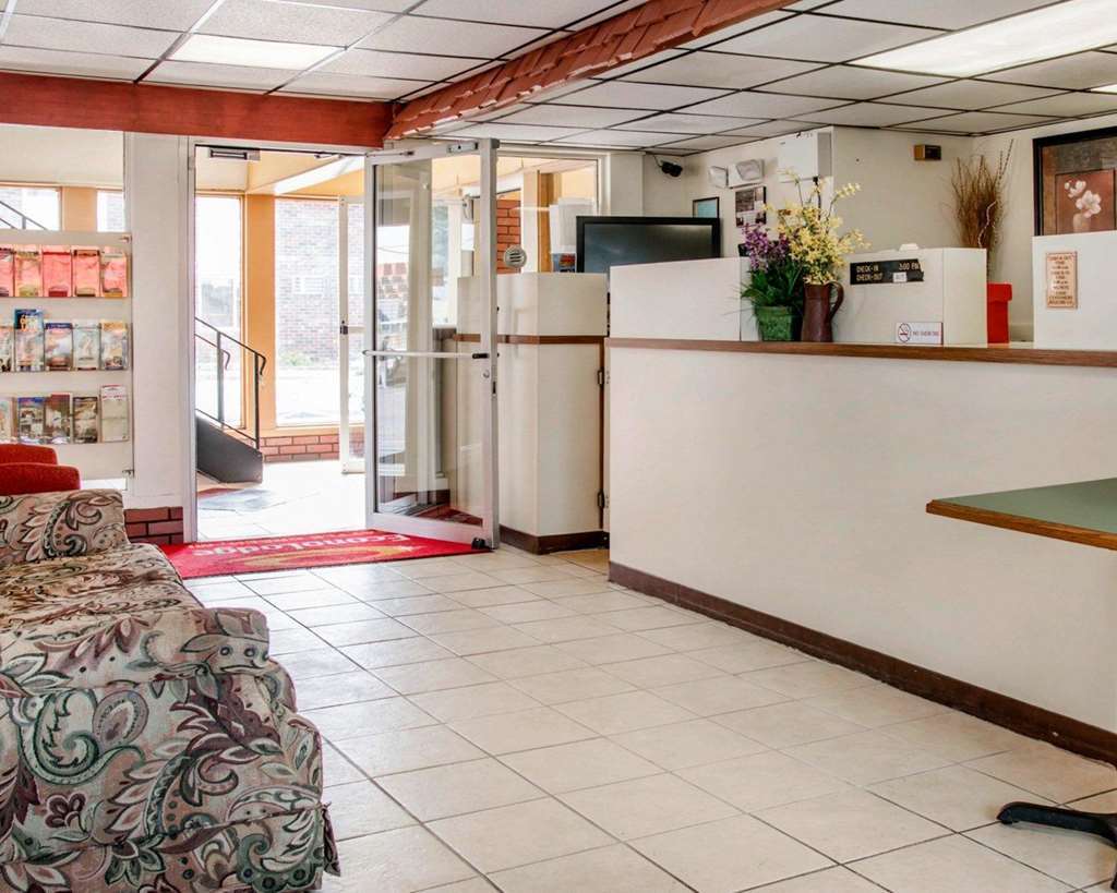 Econo Lodge Battle Creek Dalaman gambar